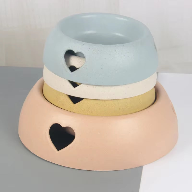 Supplies Dog Bowls and Rice Bowls Plastic Heart-Shaped Bowls Pet Bowls and Cat Food Bowls Wholesale