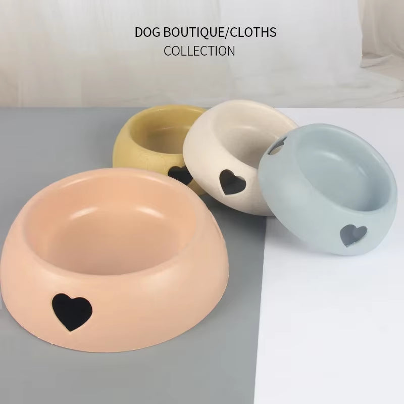 Supplies Dog Bowls and Rice Bowls Plastic Heart-Shaped Bowls Pet Bowls and Cat Food Bowls Wholesale